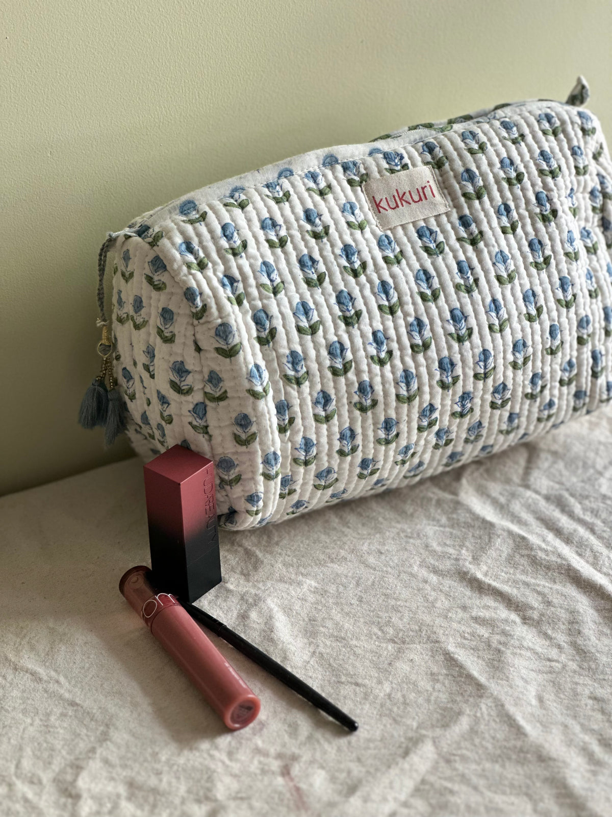 Classic Buti Print Pouch
