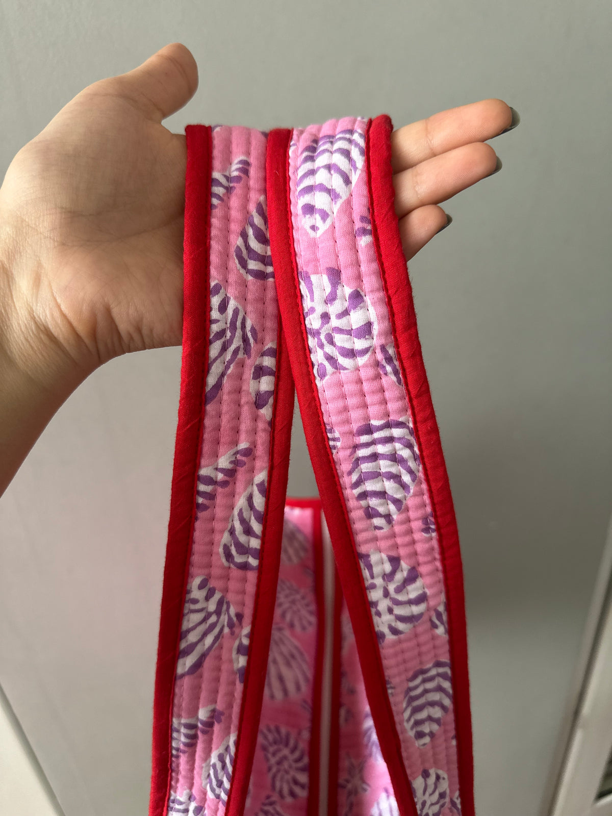 Shell Midi Tote Bag