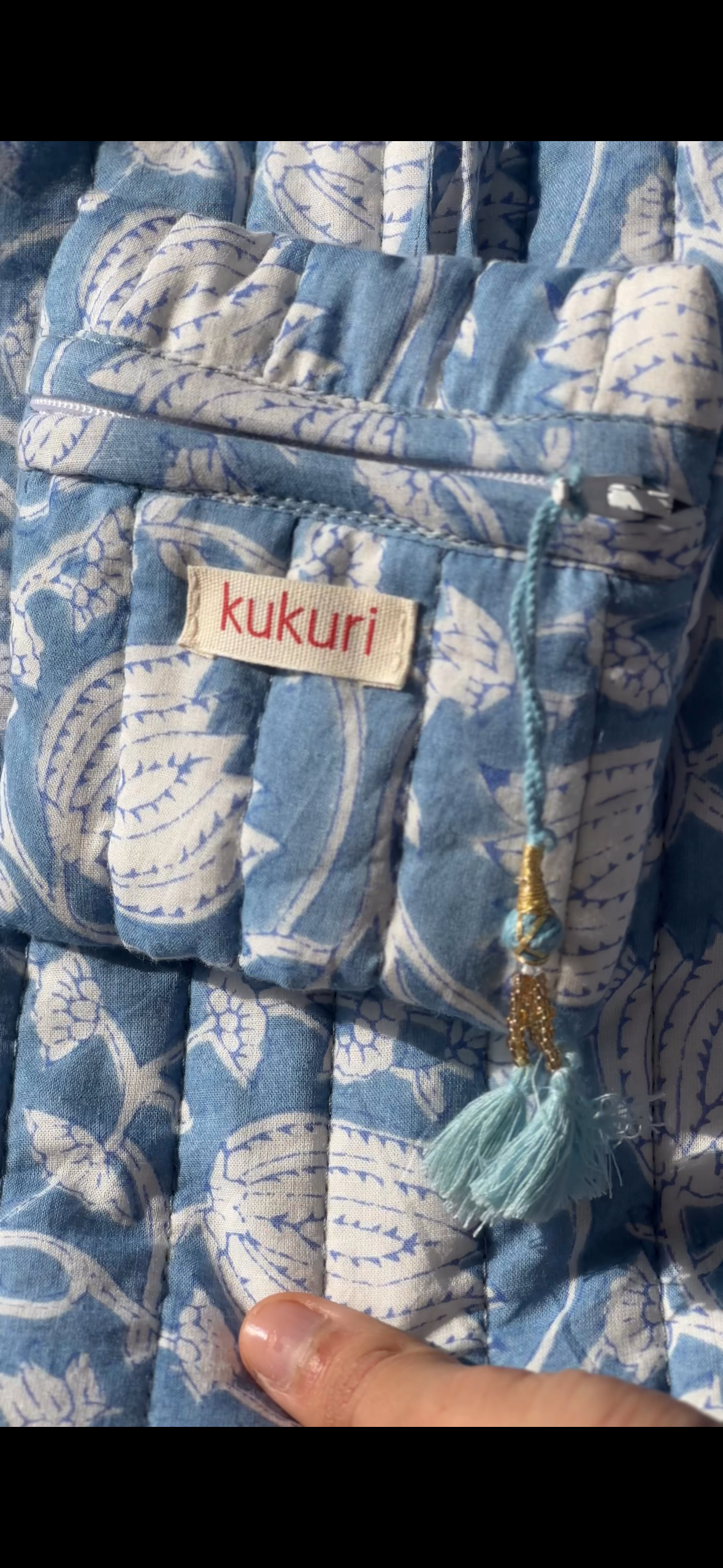 Light blue floral laptop tote bag