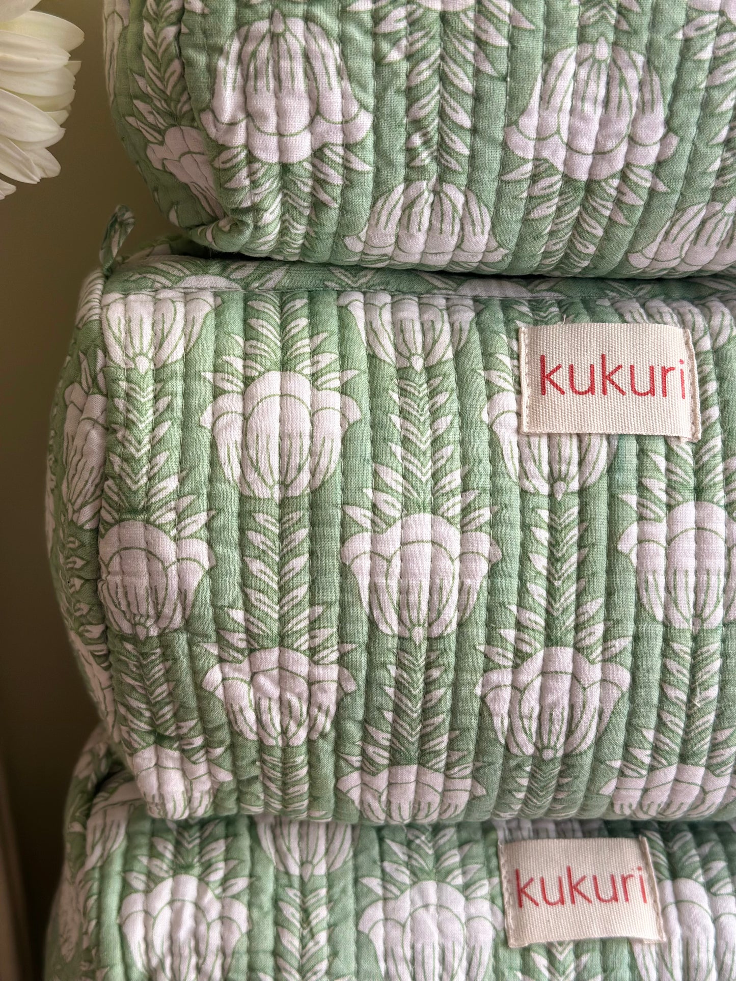 Minty Bloom Pouch (Set of 3)