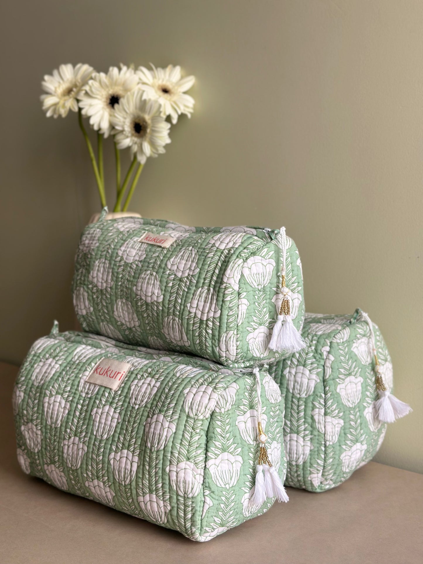 Minty Bloom Pouch (Set of 3)